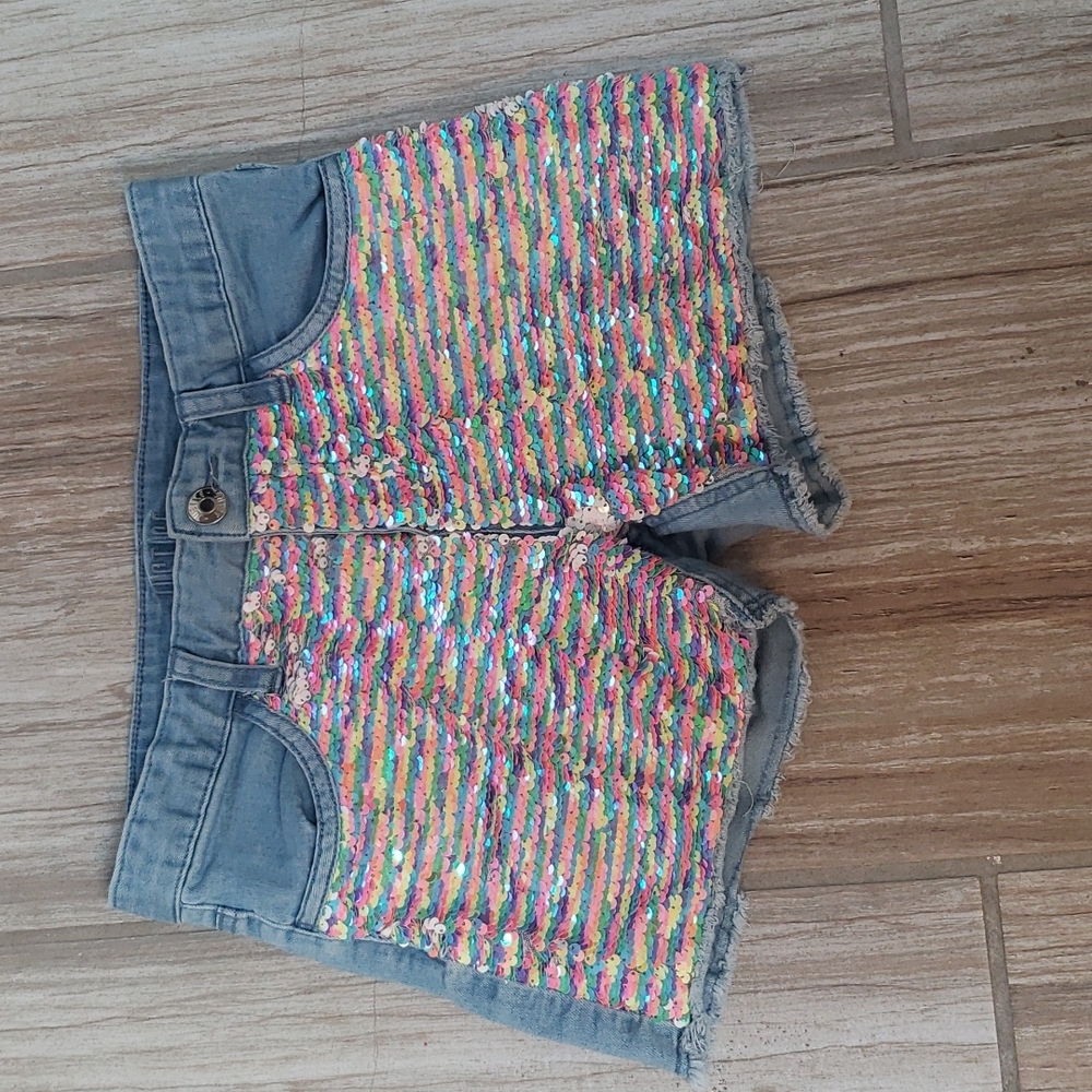 Flip sequin shorts